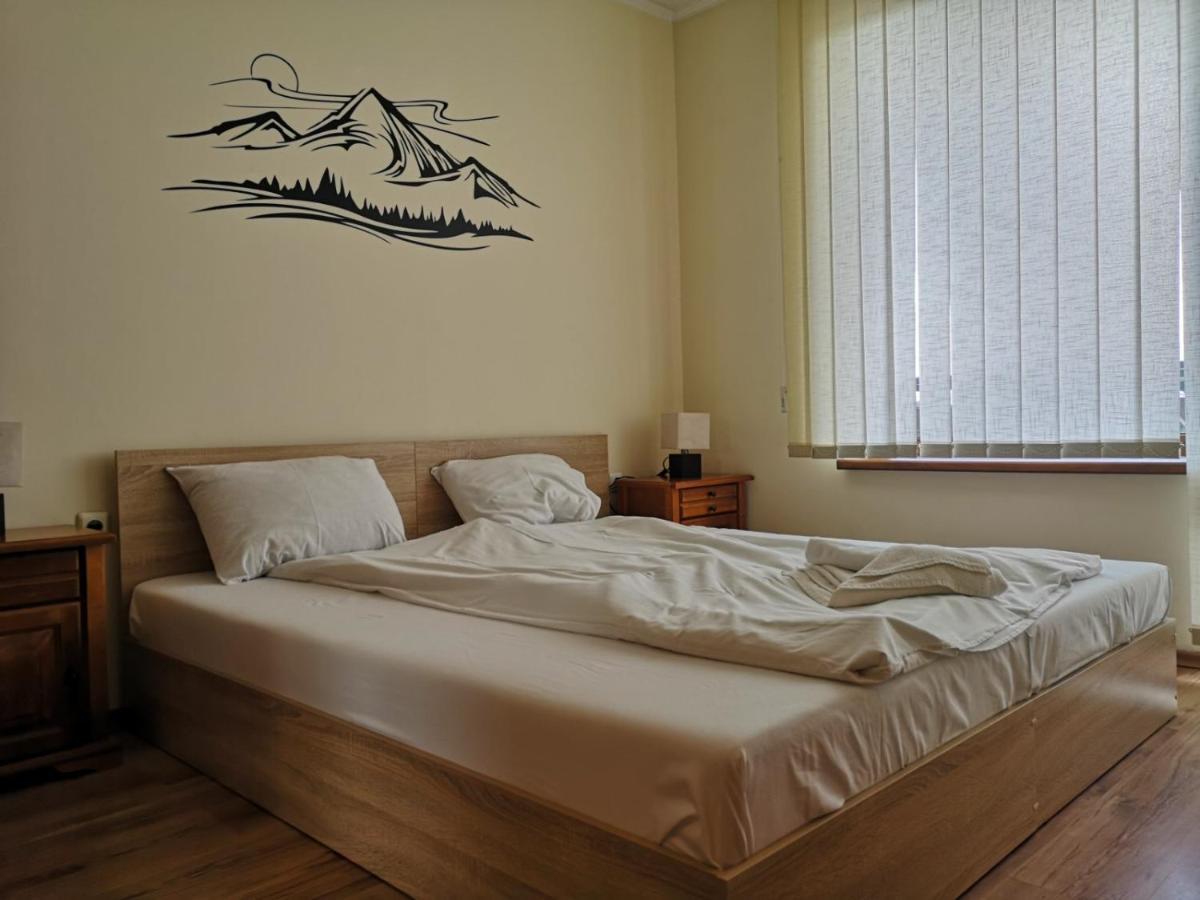 Pine Tree Apartment D34 Банско Екстериор снимка