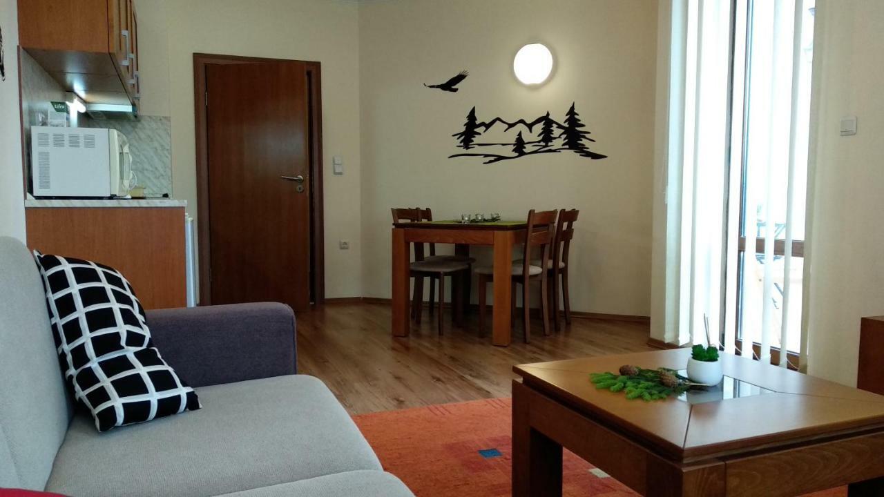Pine Tree Apartment D34 Банско Екстериор снимка